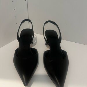 M. Gemi Black Slingback Heels with Pointed Toe